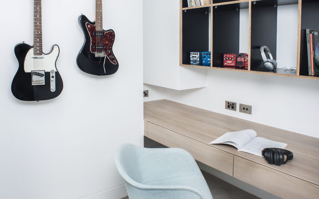 CBD Apartment – Desk and Shelves